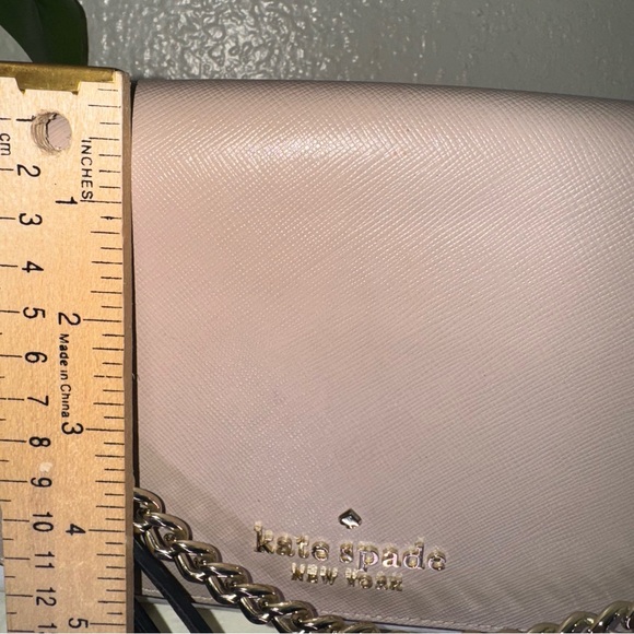 Kate Spade Carson Saffiano Leather Convertible Crossbody Warm Beige Multi Gold - Picture 9 of 16